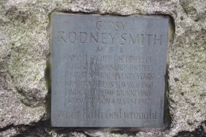 The inscription on Gypsy Rodney Smith's memorial stone